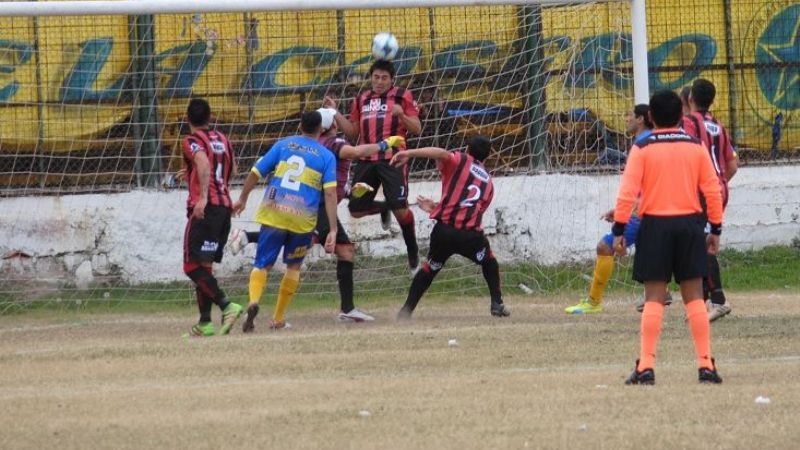 Defensores-Policial, en cruce con obligaciones para ambos