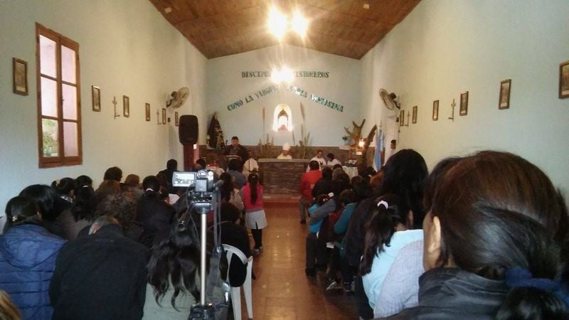 Fue consagrado el altar y dedicado el templo de Amanao