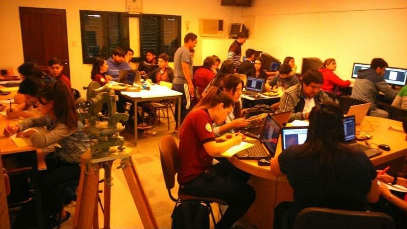 Con gran convocatoria se realiza el curso de AutoCAD y CivilCAD