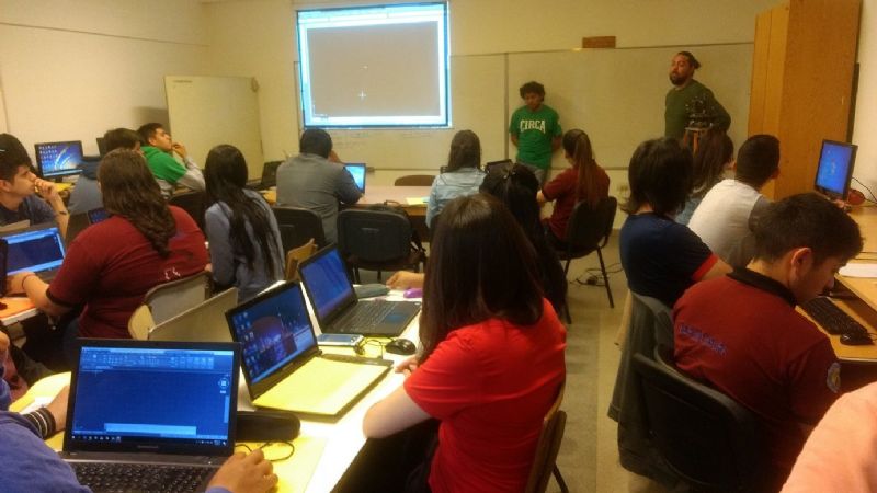 Con gran convocatoria se realiza el curso de AutoCAD y CivilCAD