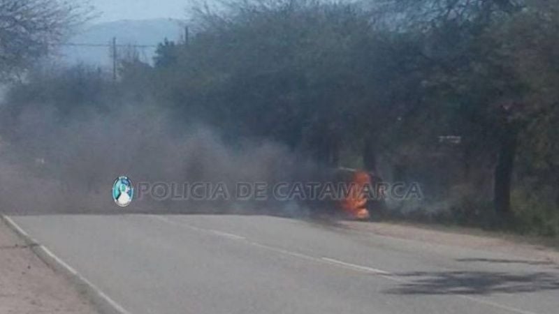 Se incendió un auto