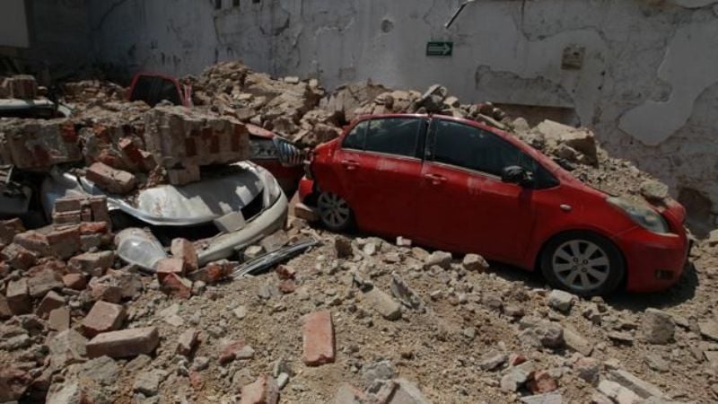 Suman 130 los muertos por el terremoto en México