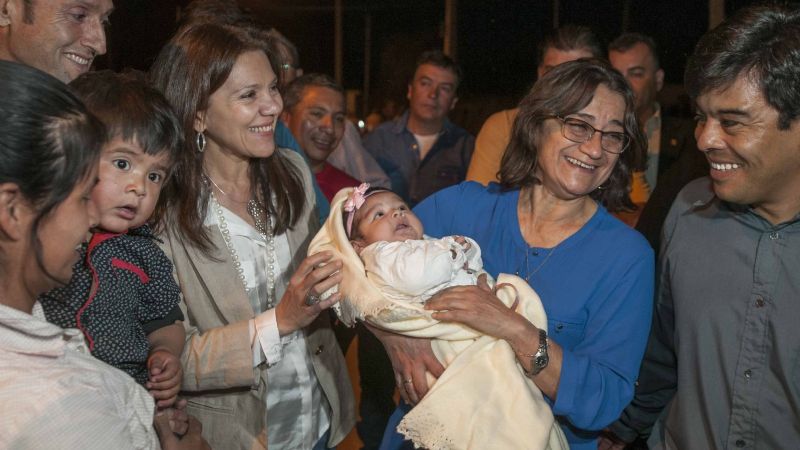 Lucía entregó viviendas e inauguró obras hídricas en Belén