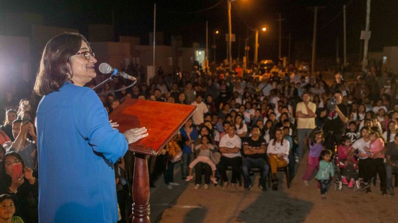 Lucía entregó viviendas e inauguró obras hídricas en Belén