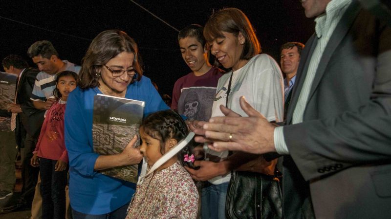 Lucía entregó viviendas e inauguró obras hídricas en Belén