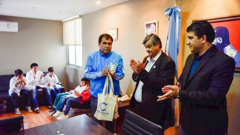 Alumnos de Singuil visitaron la Cámara de Senadores