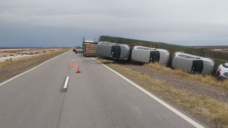 Volcó un camión “mosquito” en la ruta 157