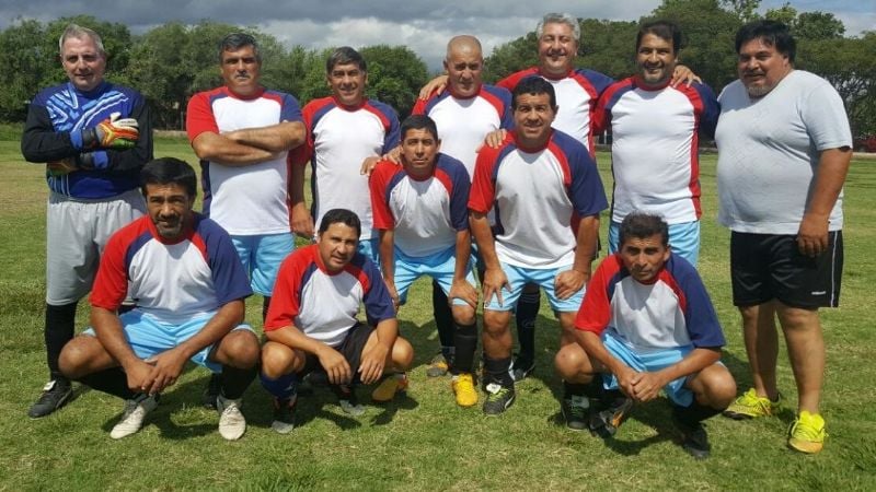 Contadores a la cima de la Sénior, junto a Policías