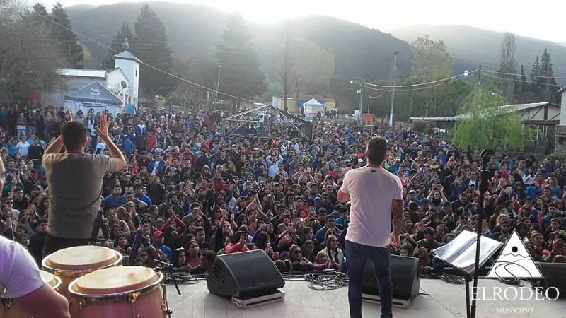 Más de 11.000 jóvenes festejaron en El Rodeo