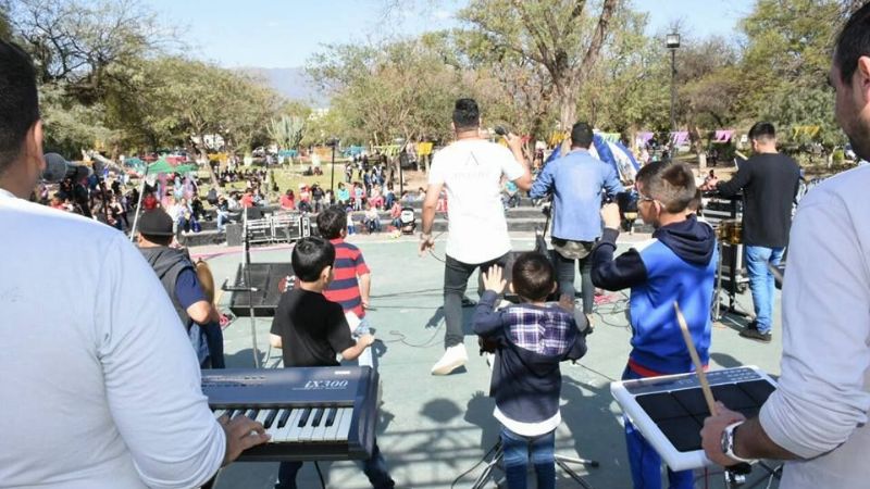 Más de 11.000 jóvenes festejaron en El Rodeo