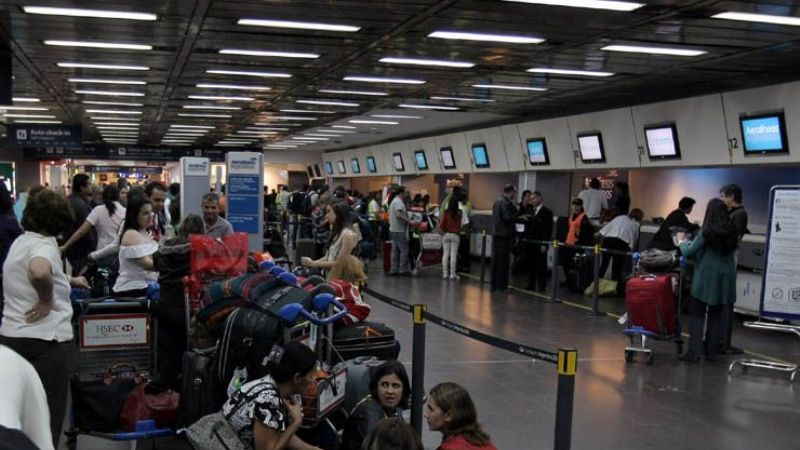 La cantidad de pasajeros de avión en el país creció 14,6% en un año