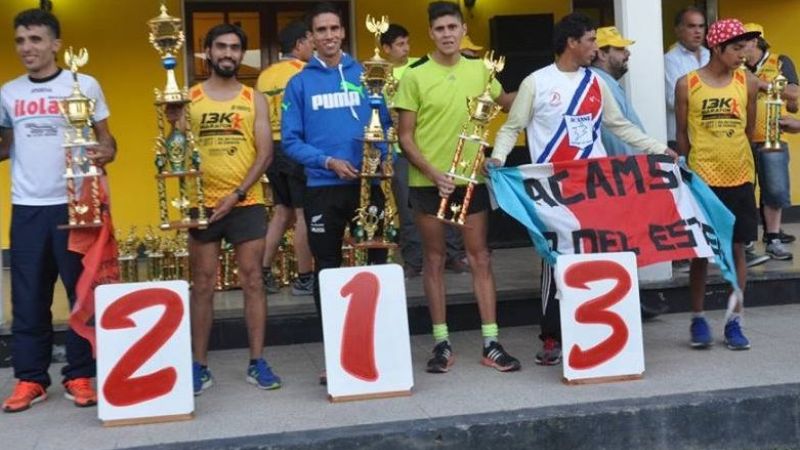 Castro y Leiva ganaron en “la larga” de la “mercantil”