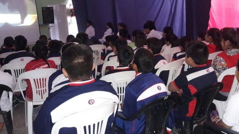 El Cine Móvil en escuelas de Andalgalá y Capital