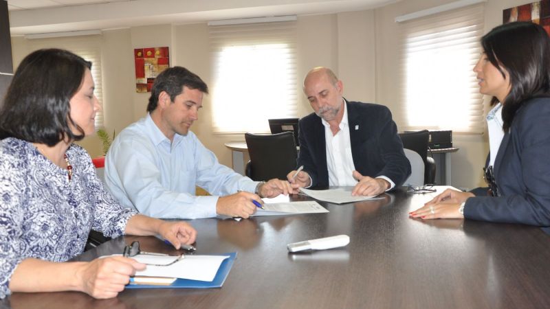 La UNCA y OSDE firmaron un acta acuerdo