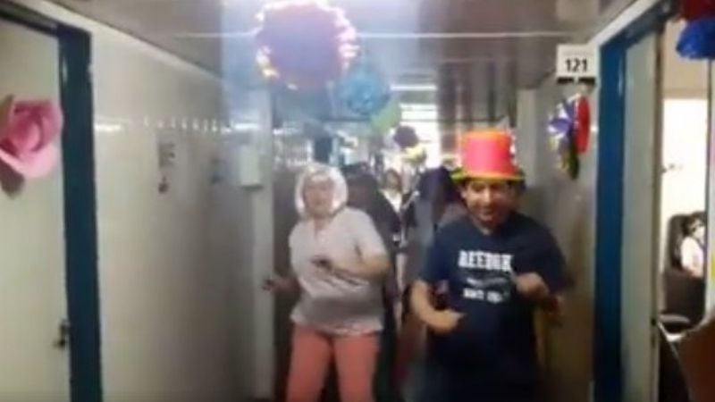 Médicos sorprendieron a pacientes con una alegre coreografía de "Despacito"