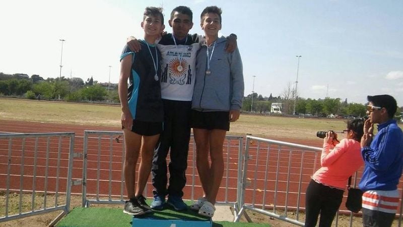 Daniel Moreyra ganó con record en el “Kempes”