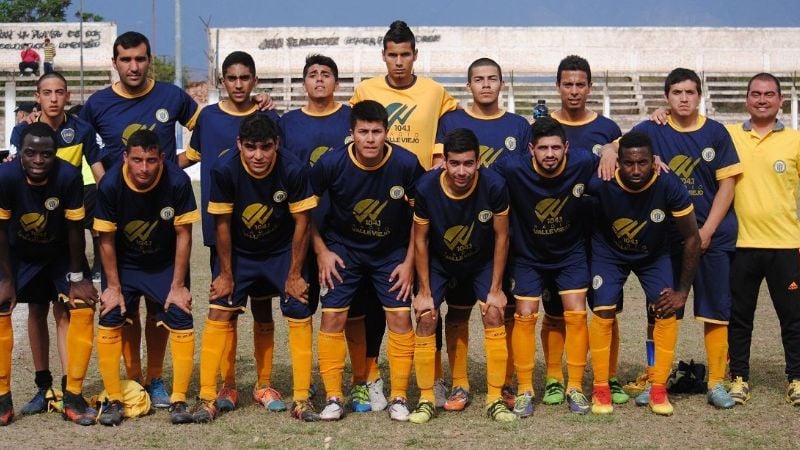 Obreros escolta y Pirquitas verdugo de Social Rojas