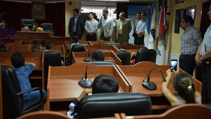 La Escuela de Amadores visitó la Cámara de Senadores