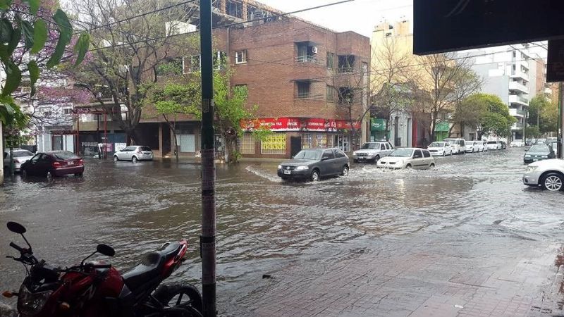 Cayó granizo y llovió fuerte en la zona norte de Córdoba