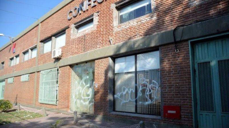 Adelantan vacaciones en CONFECAT