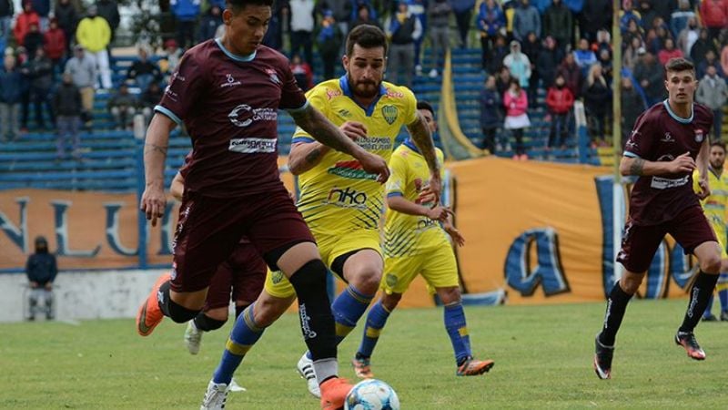 Aconquija jugó mejor y trae valioso empate de San Luis