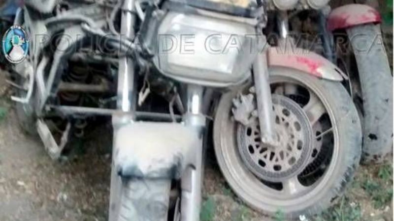 Encuentran en un taller, una moto robada hace 17 años en San Luis