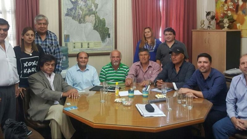 Reunión entre Saadi y Vera por Fray Mamerto Esquiú