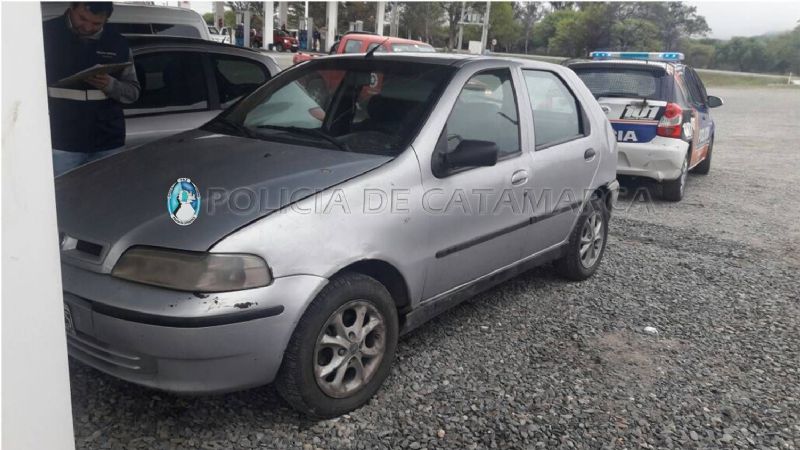 Secuestran un auto abandonado con pedido de secuestro de Buenos Aires