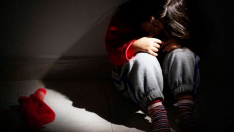 Sorprendieron a sexagenario cuando abusaba de su nieta