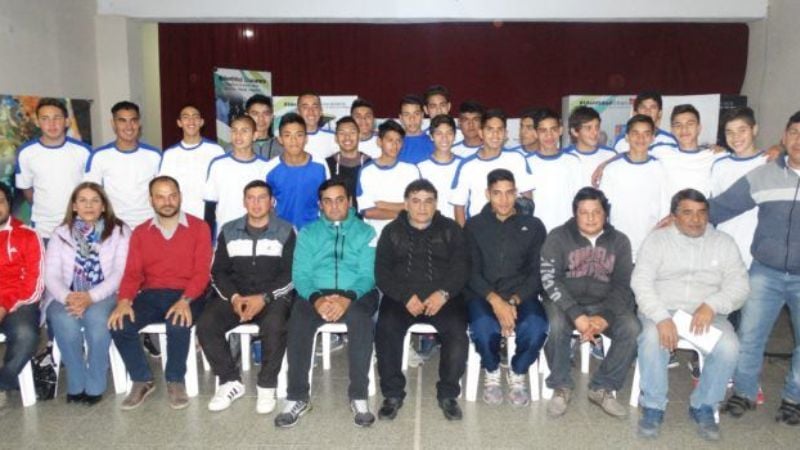 Aquí están, estos son… los pibes chacareros del Sub 15