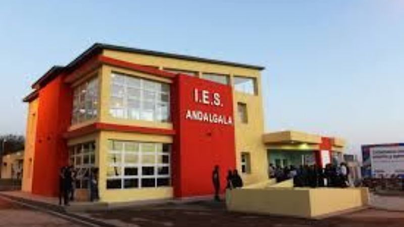 Urbanizarán el acceso al IES Andalgalá