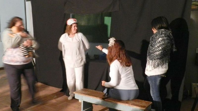 El taller de teatro ofreció una clase abierta