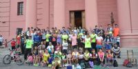 LOS PARTICIPANTES frente a la Catedral Basílica.