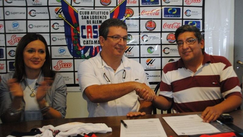 Nueva camiseta “santa” y convenio con el Círculo