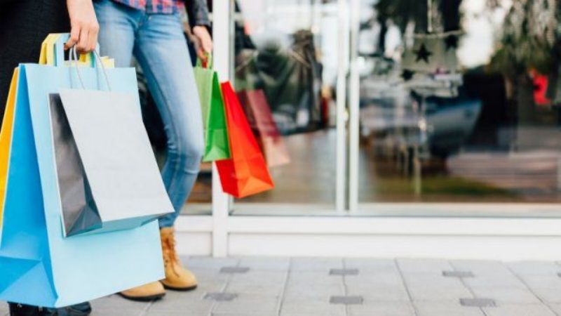 Según CAME, la venta minorista volvió a caer en agosto