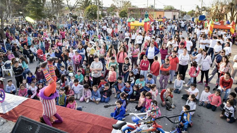Multitudinario cierre del Día del Niño en Paclín