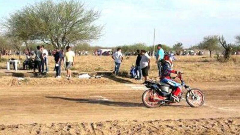 Se cumplió la 2° fecha de competencias de motos en el Óvalo de Recreo