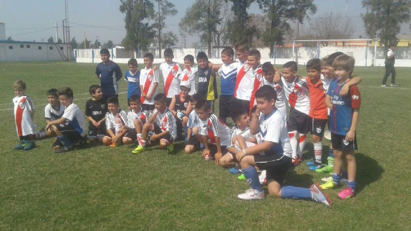Chicos de Recreo en el 15° Torneo Internacional de Fútbol en Santa Fe