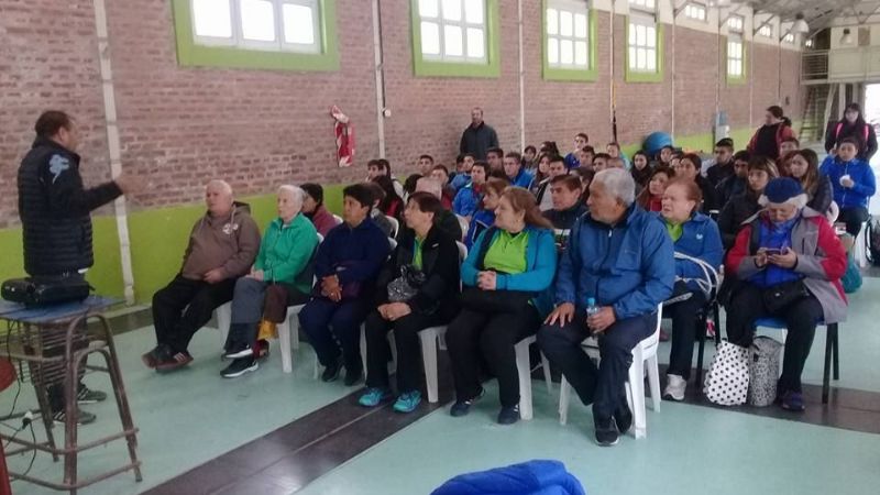 Capacitaciones deportivas para el cuidado de Adultos Mayores