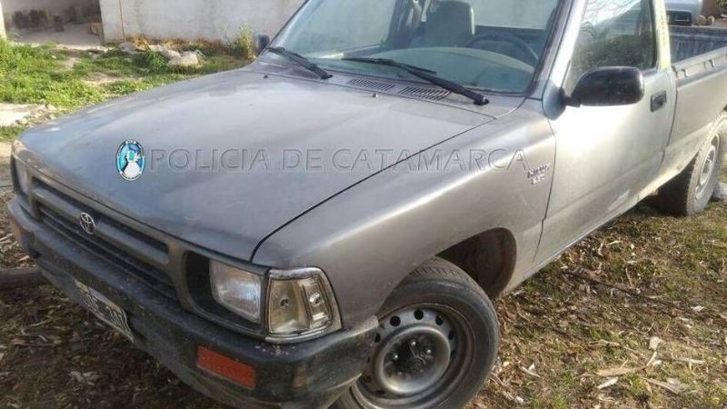 Secuestran una camioneta en El Rodeo