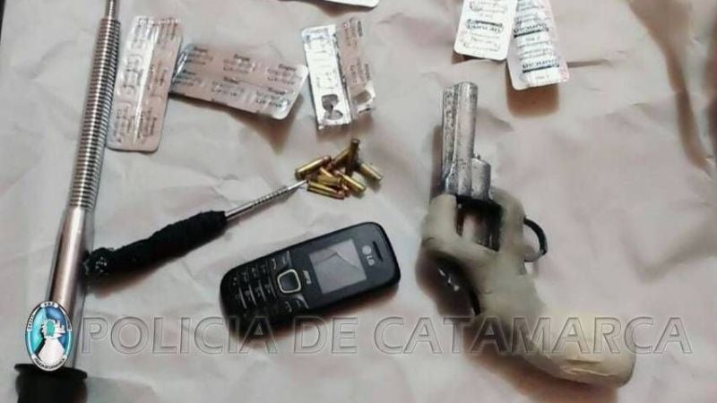 Dos detenidos con armas de fuego en Santa María
