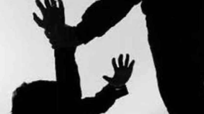 Denunciaron a un sujeto por golpear y amenazar a una mujer