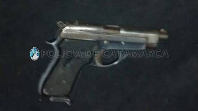 Incautan marihuana, un arma de fuego y detienen a cinco personas
