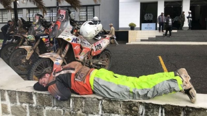 El Dakar descansó en La Paz y sigue en el desierto de Uyuni