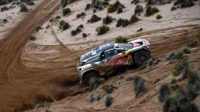 El español Sainz ganó la 7ma. y entrará primero a la Argentina