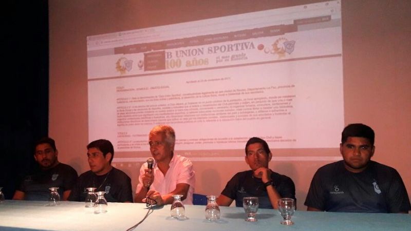 Federal C: Unión Sportiva presentó nueva indumentaria