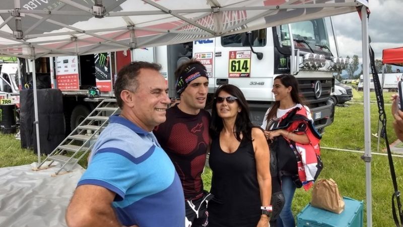 Benavides tuvo un recibimiento de héroe en Salta