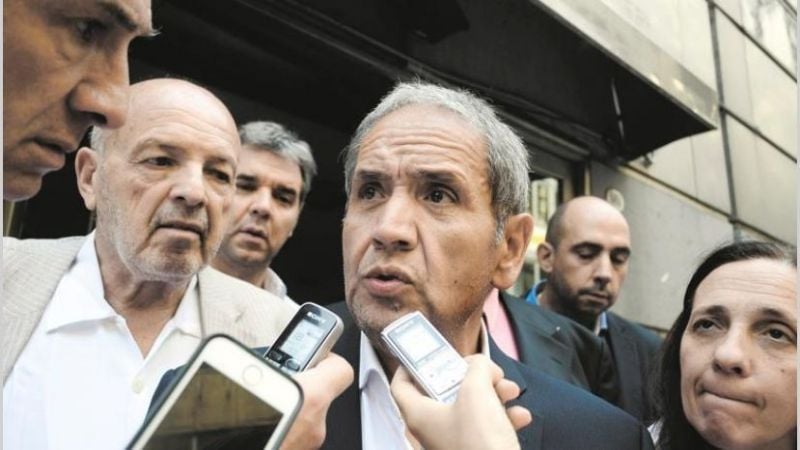 Bancarios y estatales tendrán aumento adicional de 5% por la inflación 2017