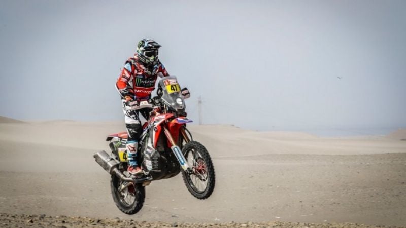 Kevin Benavides se perdió y culpó a la hoja de ruta