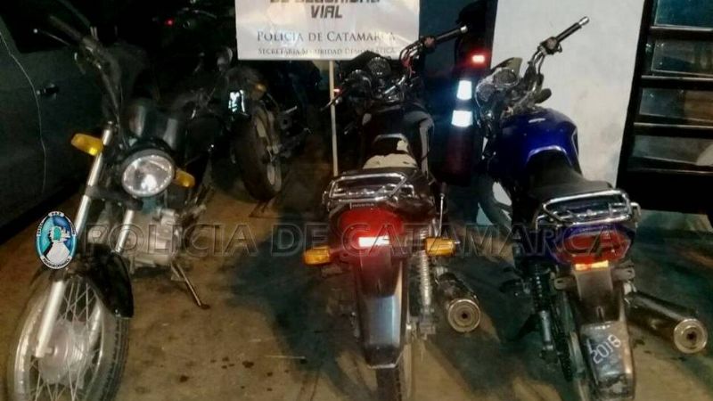 Secuestran 8 motos en controles